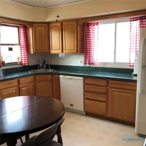 4543 Thackeray Rd, Maumee, OH 43537 photo 16