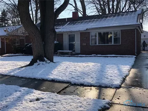 4543 Thackeray Rd, Maumee, OH 43537 photo 1