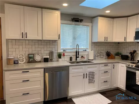 902 Parkview Ave, Bryan, OH 43506 photo 11