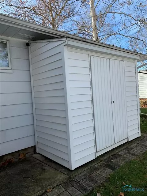 902 Parkview Ave, Bryan, OH 43506 photo 25