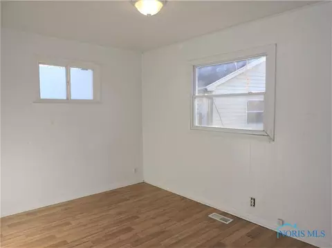 110 Dickens Dr, Toledo, OH 43607 photo 14