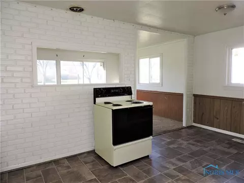 110 Dickens Dr, Toledo, OH 43607 photo 13