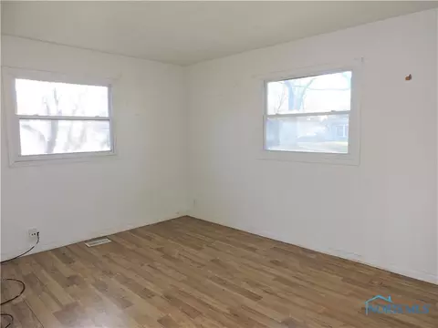 110 Dickens Dr, Toledo, OH 43607 photo 16