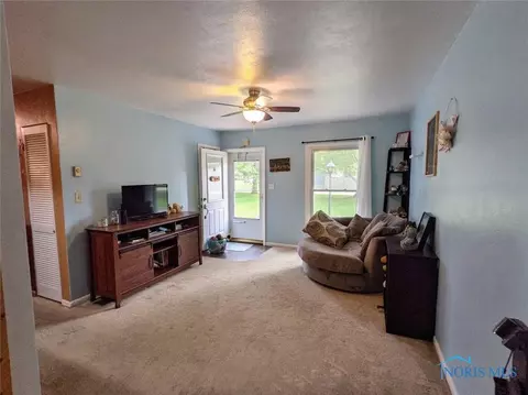 3176 Circle Dr, Delta, OH 43515 photo 5