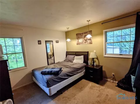 3176 Circle Dr, Delta, OH 43515 photo 8