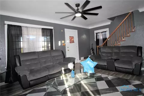 534 E Weber St, Toledo, OH 43608 photo 4