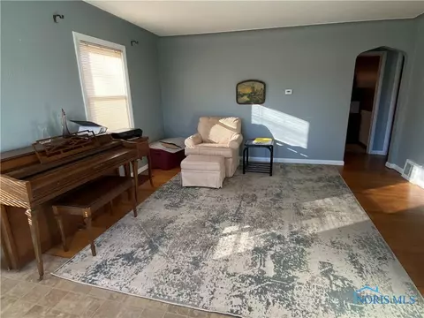 507 E William St, Maumee, OH 43537 photo 2