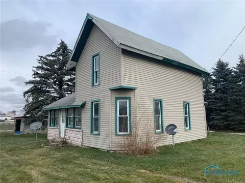 207 S Michigan St, Edon, OH 43518 photo 2