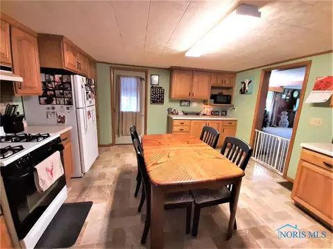 17437 County Rd E, Bryan, OH 43506 photo 7