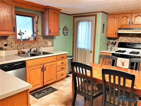 17437 County Rd E, Bryan, OH 43506 photo 4