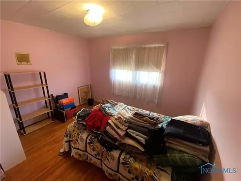 205 Warner St, Walbridge, OH 43465 photo 5