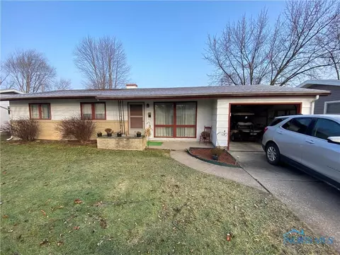 205 Warner St, Walbridge, OH 43465 photo 1