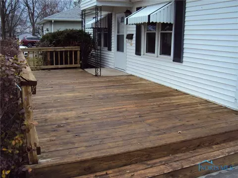 739 N Walnut St, Paulding, OH 45879 photo 4
