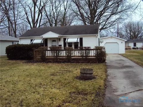 739 N Walnut St, Paulding, OH 45879 photo 3
