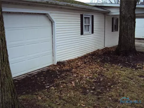 739 N Walnut St, Paulding, OH 45879 photo 10