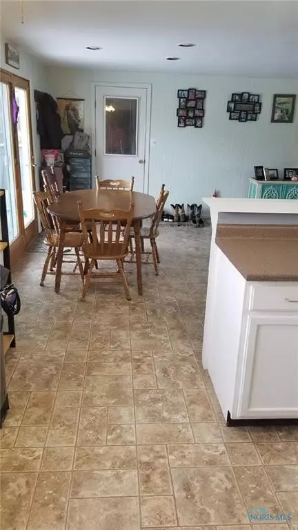 200 Ohio Dr, Bryan, OH 43506 photo 6