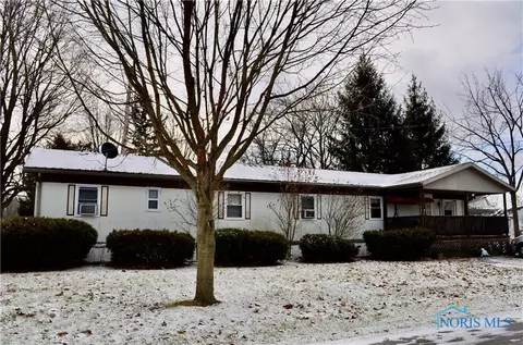 102 Edmonds St, Bradner, OH 43406 photo 1