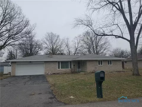 1007 Clover Rd, Bryan, OH 43506 photo 1