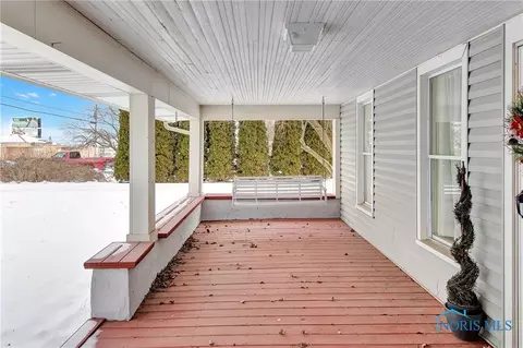 1206 E Main St, Delta, OH 43515 photo 6