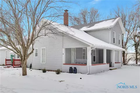 1206 E Main St, Delta, OH 43515 photo 4