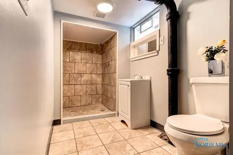 932 Brookley Blvd, Toledo, OH 43607 photo 34