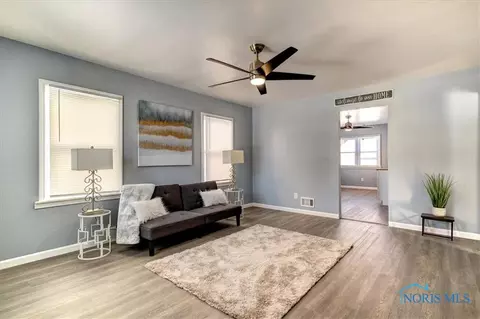 932 Brookley Blvd, Toledo, OH 43607 photo 9