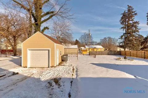 932 Brookley Blvd, Toledo, OH 43607 photo 5