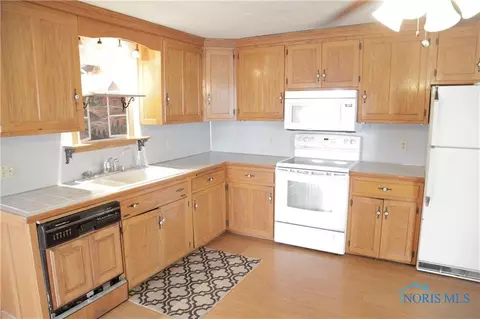 7915 Milton Rd, Custar, OH 43511 photo 14