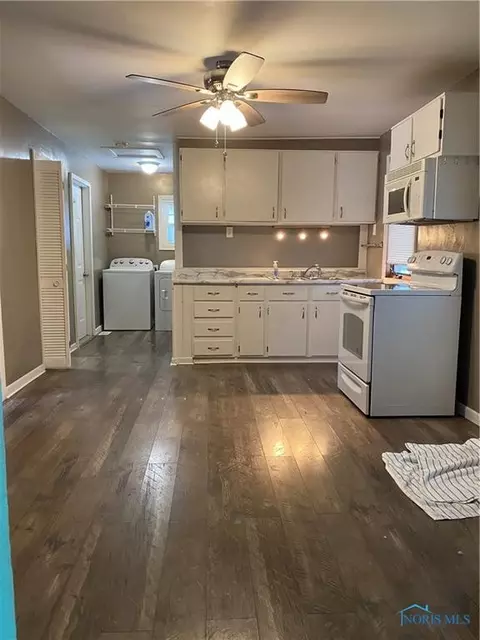 305 Summit St, Malinta, OH 43535 photo 6