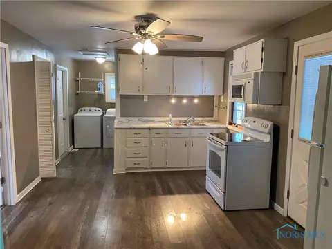 305 Summit St, Malinta, OH 43535 photo 5