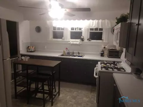 122 W Main St, Wayne, OH 43466 photo 4