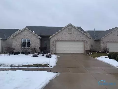 4407 Crystal Ridge Dr, Maumee, OH 43537 photo 1