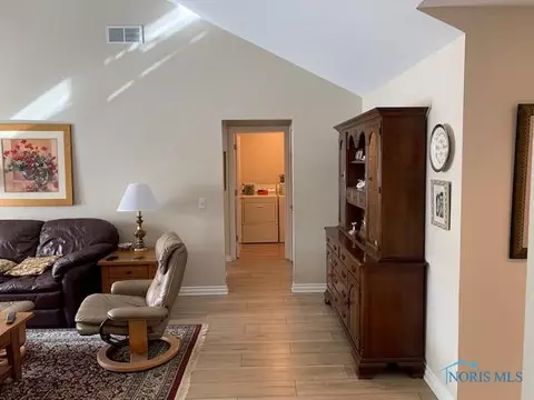 4407 Crystal Ridge Dr, Maumee, OH 43537 photo 10