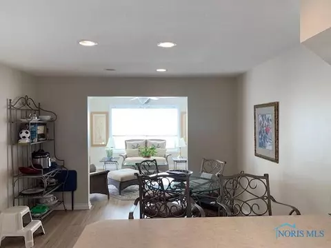4407 Crystal Ridge Dr, Maumee, OH 43537 photo 23
