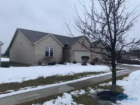 4407 Crystal Ridge Dr, Maumee, OH 43537 photo 3