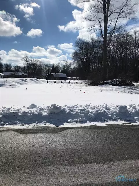 7521 King Acres Dr, Toledo, OH 43617