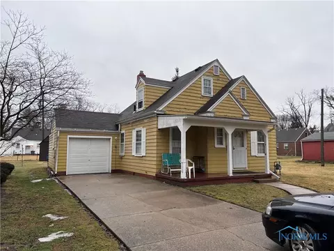 620 Continental Blvd, Toledo, OH 43607 photo 2