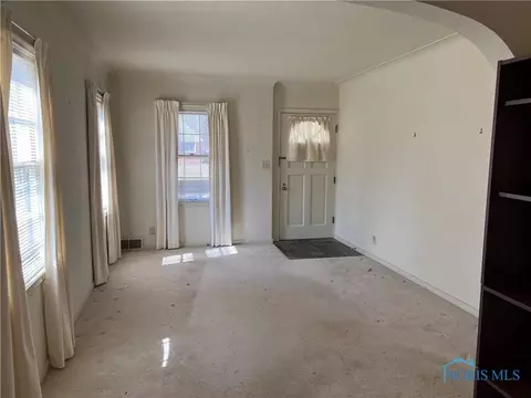 620 Continental Blvd, Toledo, OH 43607 photo 9