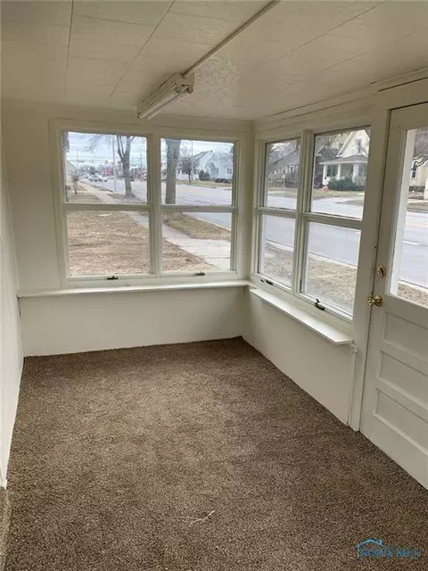 835 S Main St, Bryan, OH 43506 photo 2