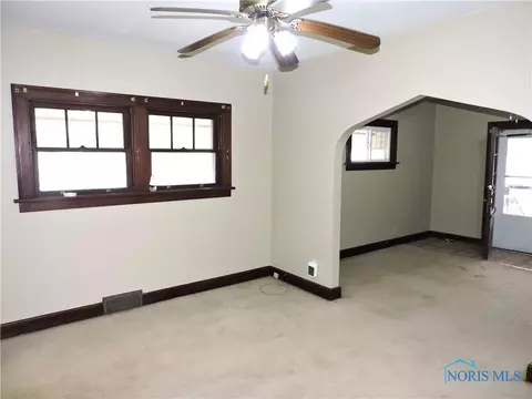 358 Burbank Dr, Toledo, OH 43607 photo 5
