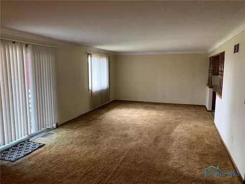 627 Cardinal Dr, Bryan, OH 43506 photo 3