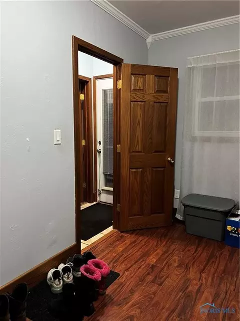 204 Windsor Rd, Walbridge, OH 43465 photo 12
