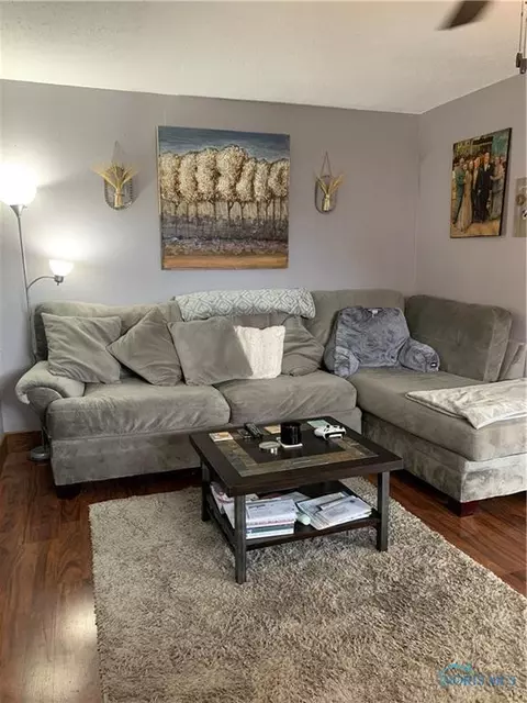 204 Windsor Rd, Walbridge, OH 43465 photo 8