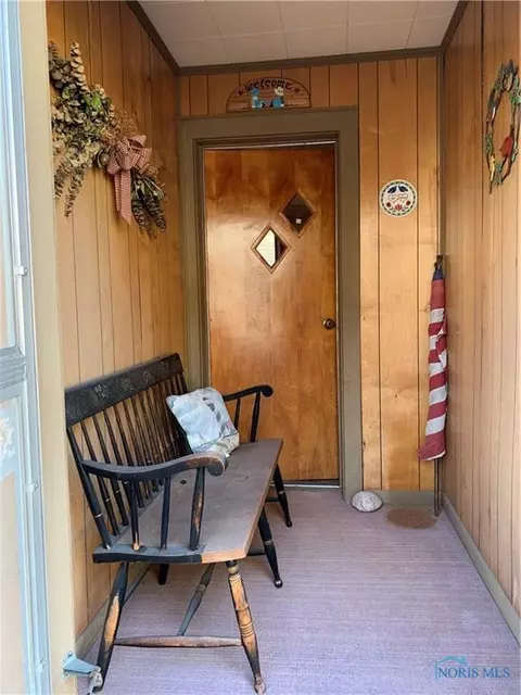 120 Elm St, Deshler, OH 43516 photo 6