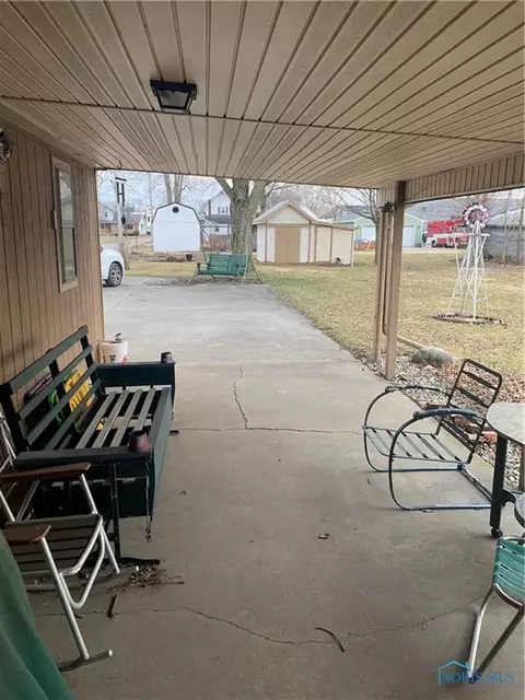 120 Elm St, Deshler, OH 43516 photo 5