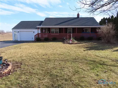1304 E Wilson St, Bryan, OH 43506 photo 1