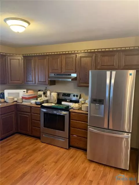 508 Fairview Dr, Bryan, OH 43506 photo 3
