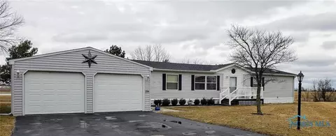 2249 Redbud Ln, Delta, OH 43515 photo 1