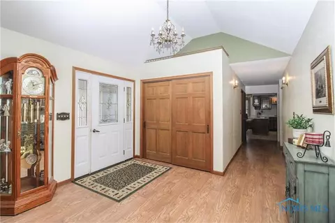 8720 Cedar Point Rd, Oregon, OH 43616 photo 5