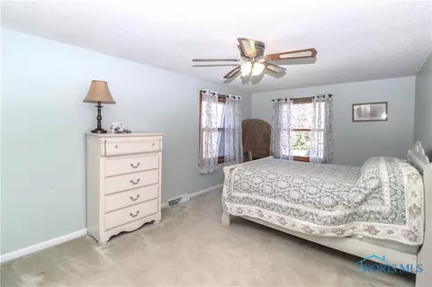 8720 Cedar Point Rd, Oregon, OH 43616 photo 23